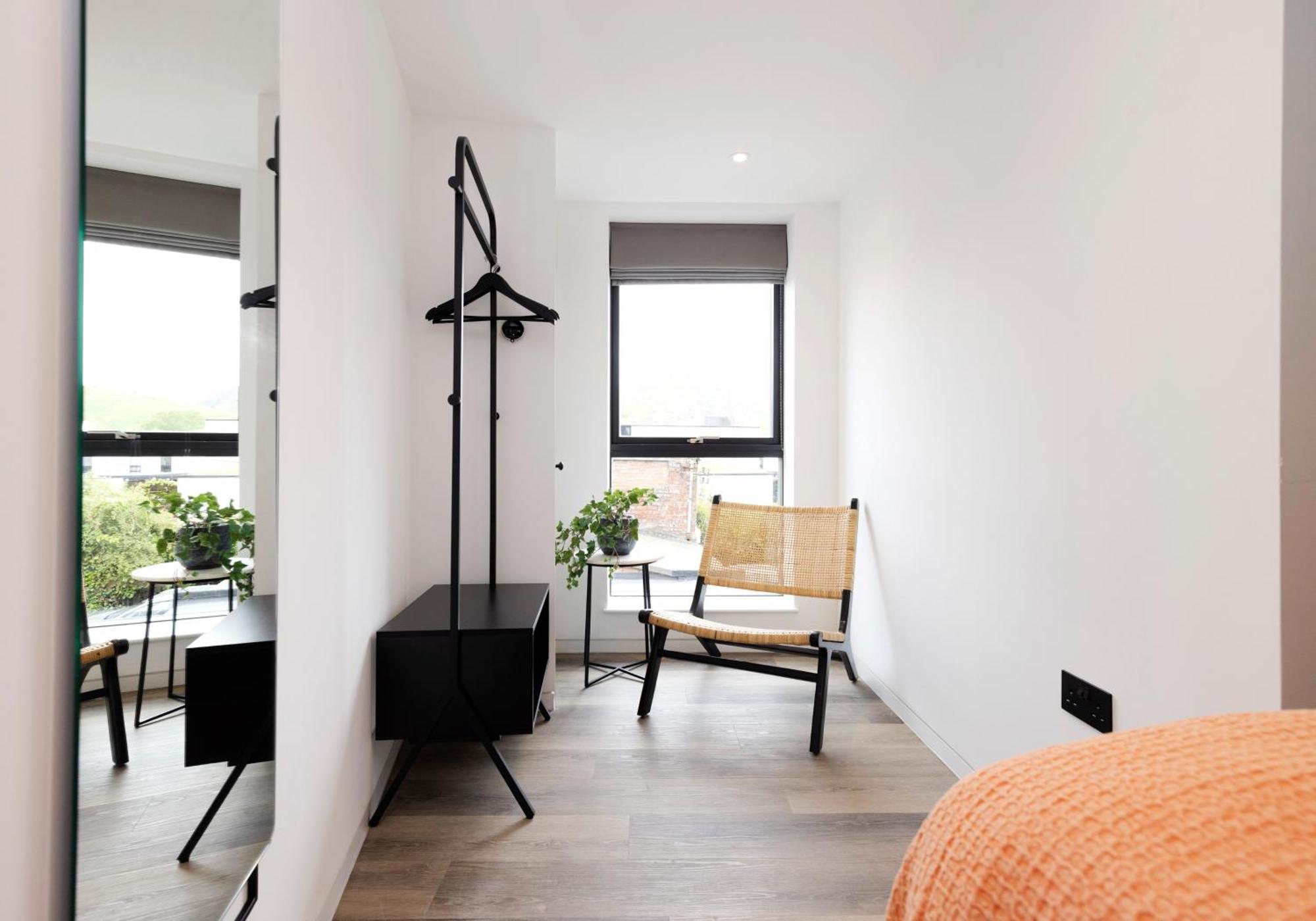 Charming Studios Near Holyrood Park & Calton Hill Единбург Стая снимка